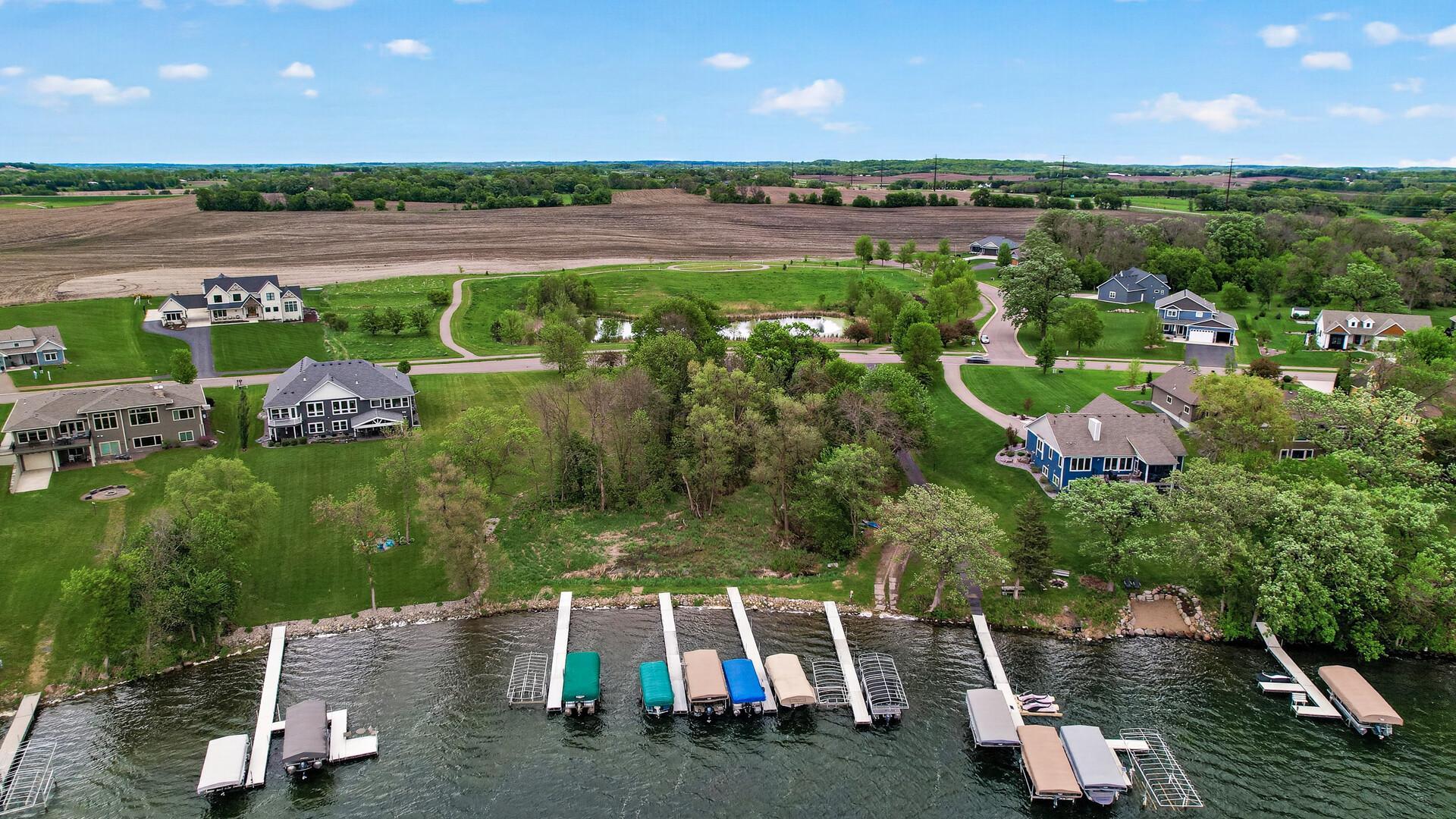 59_214_Cedar_Lake59_mls.jpg