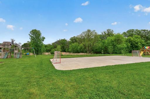 214 Cedar Lake Court, New Prague, MN 56071