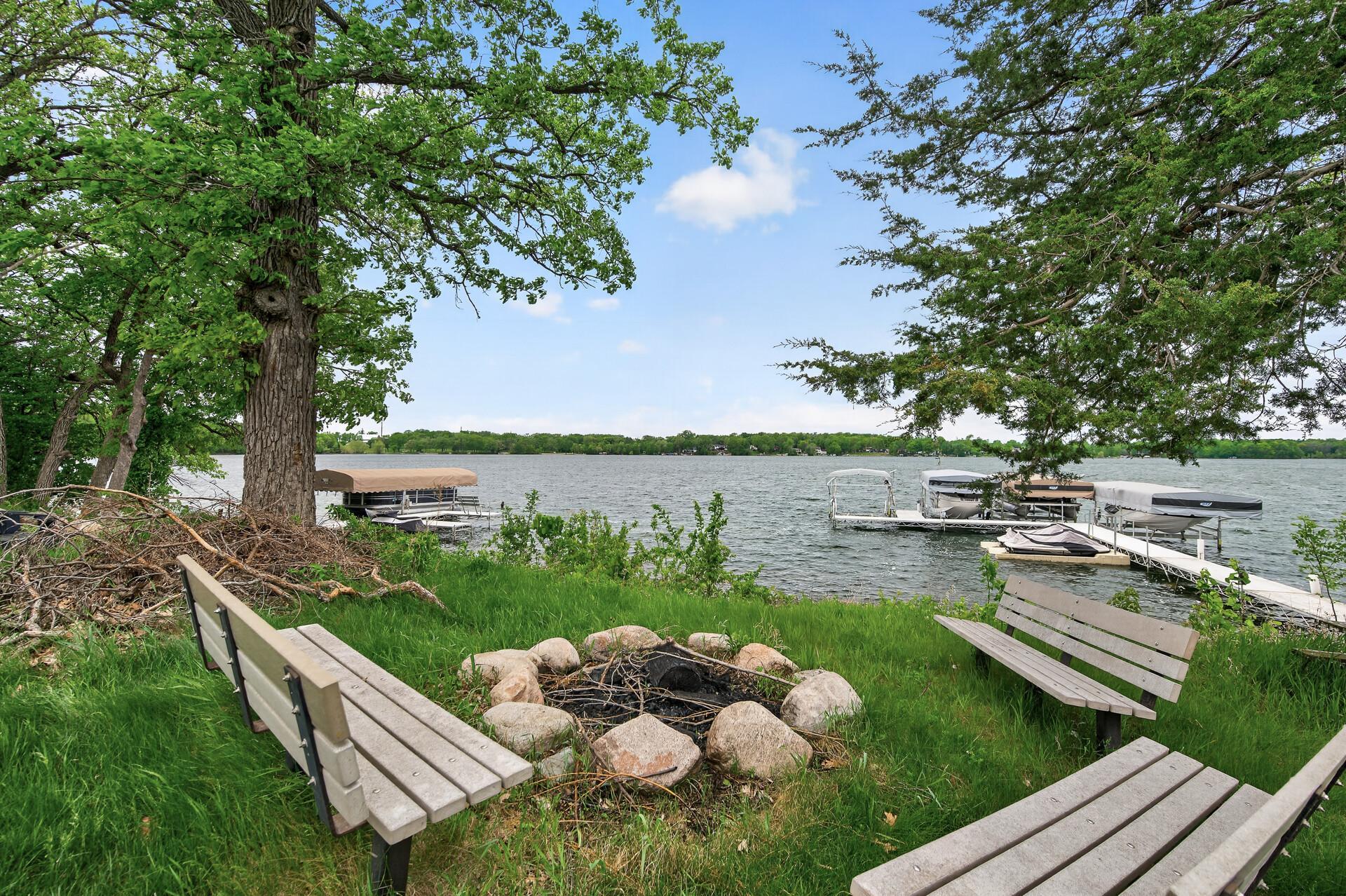 50_214_Cedar_Lake50_mls.jpg