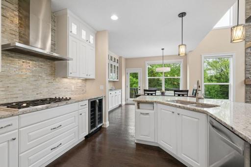 1202 Rosemary Lane, Chaska, MN 55318