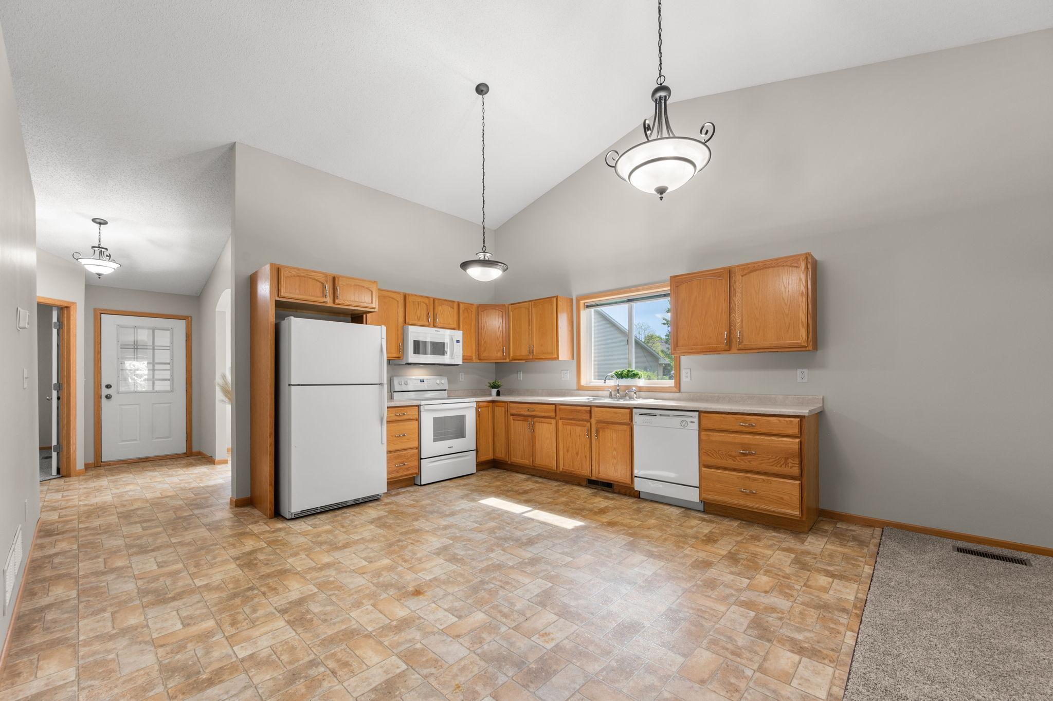 Open and spacious kitchen with lots of storage, add a dining island? or plently of room for your dining table