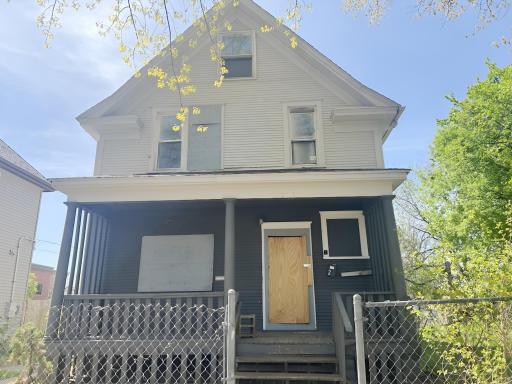 686 Sherburne Avenue, Saint Paul, MN 55104