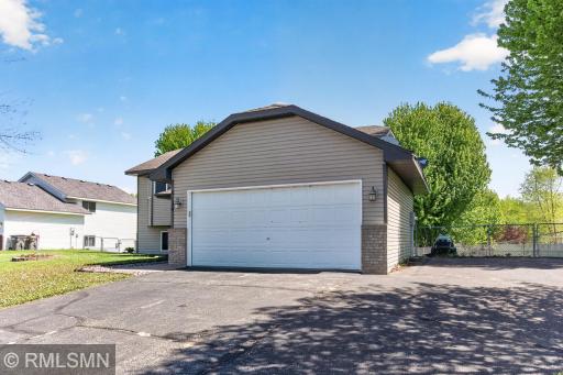 6124 258th Street, Wyoming, MN 55092