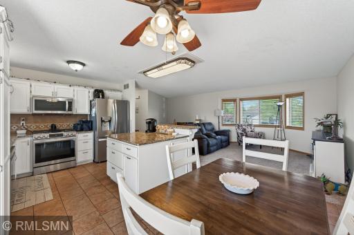6124 258th Street, Wyoming, MN 55092