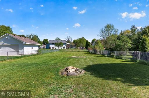 6124 258th Street, Wyoming, MN 55092