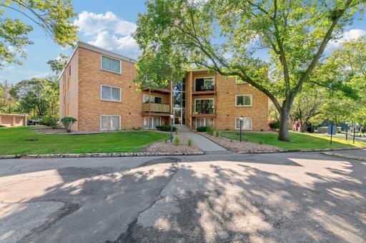 9143 Highway 55, 305, Minneapolis, MN 55427