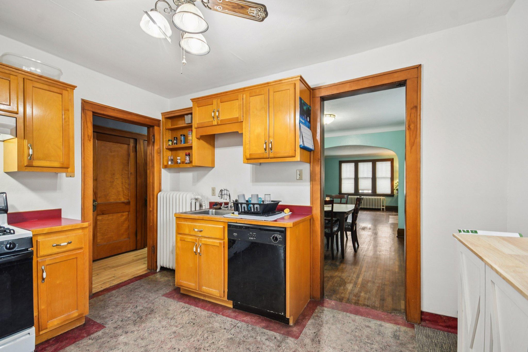 13-web-or-mls-Clear Ave-S1002-013.jpg
