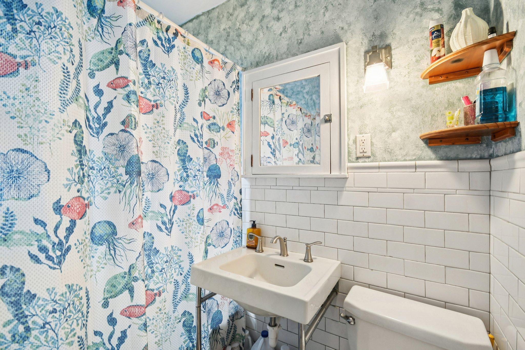 20-web-or-mls-Clear Ave-S1002-020.jpg