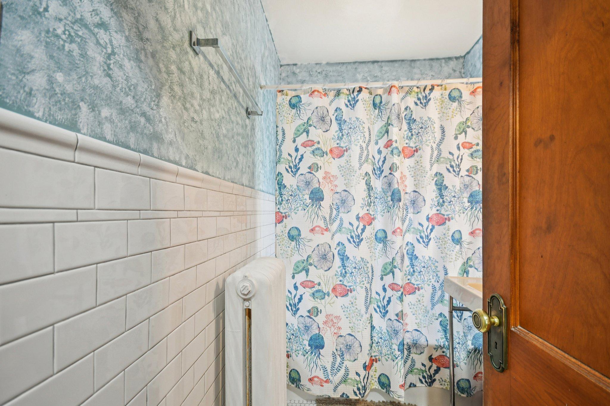 21-web-or-mls-Clear Ave-S1002-021.jpg