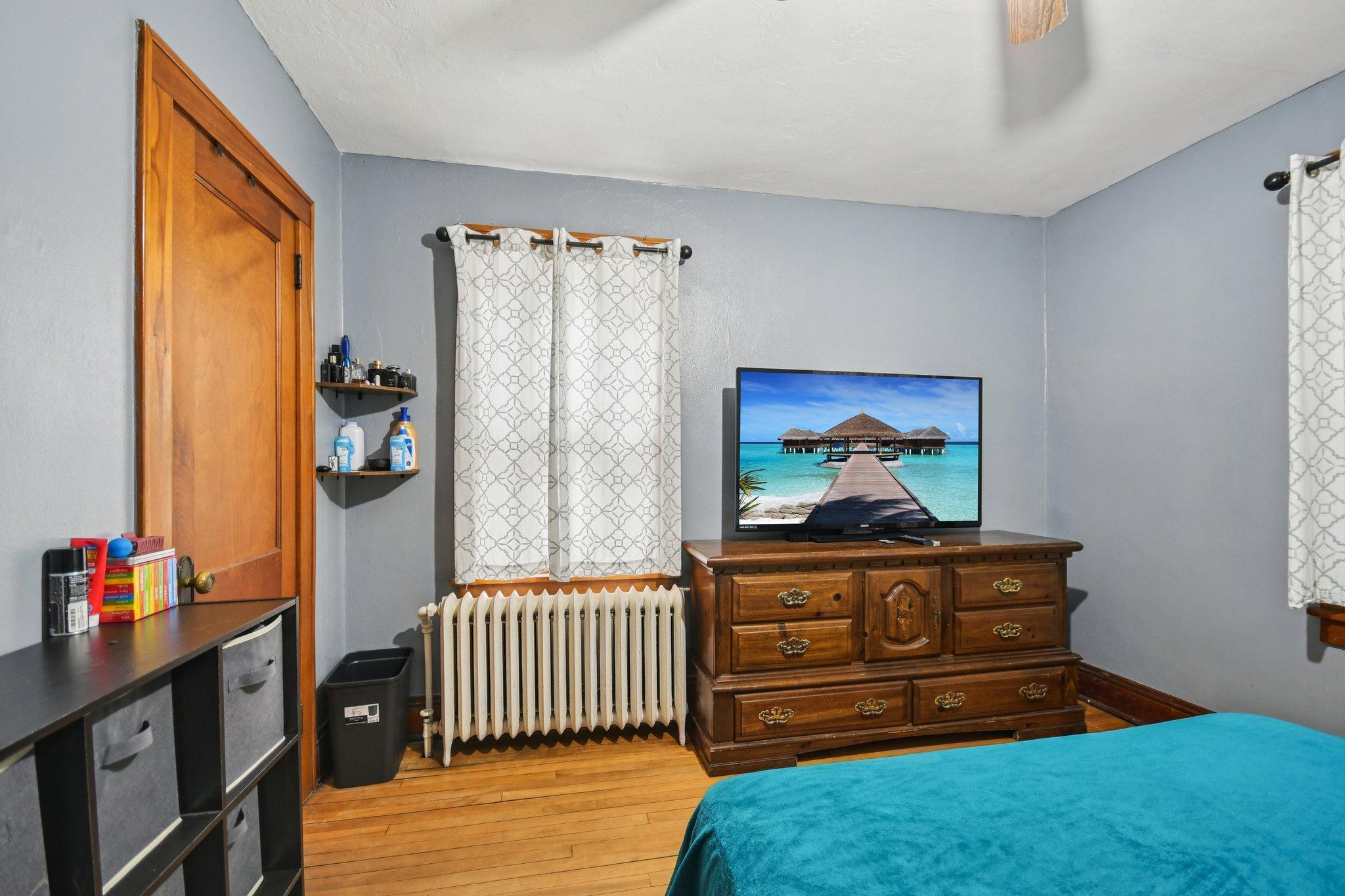 24-web-or-mls-Clear Ave-S1002-024.jpg