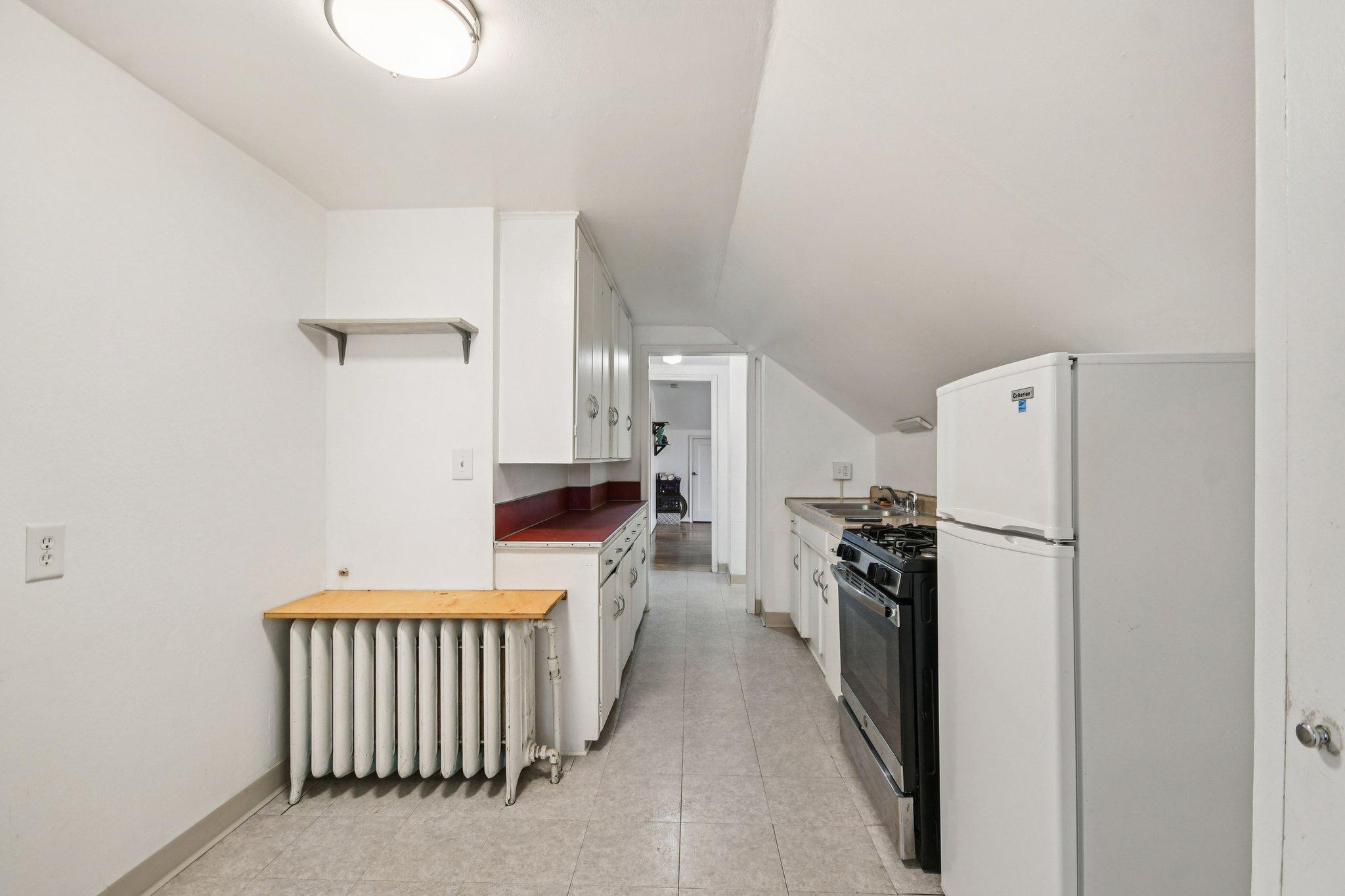 28-web-or-mls-Clear Ave-S1002-028.jpg