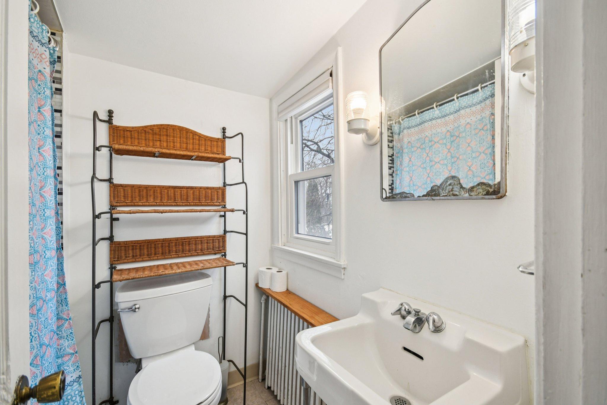 34-web-or-mls-Clear Ave-S1002-034.jpg