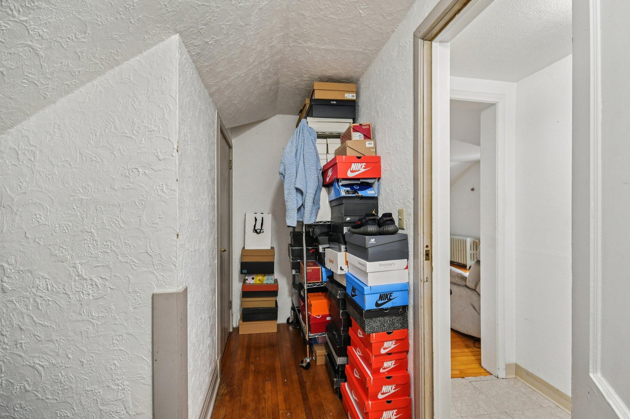 40-web-or-mls-Clear Ave-S1002-040.jpg
