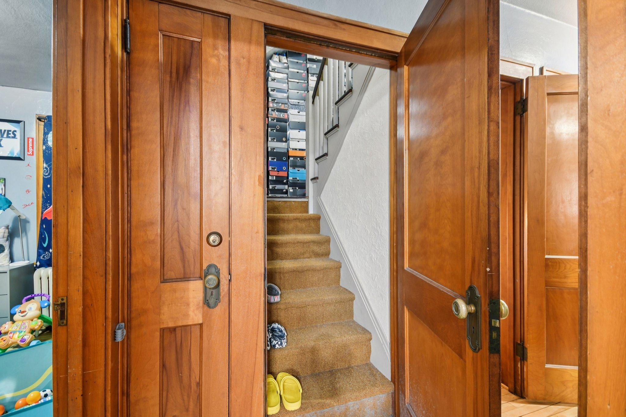 41-web-or-mls-Clear Ave-S1002-041.jpg