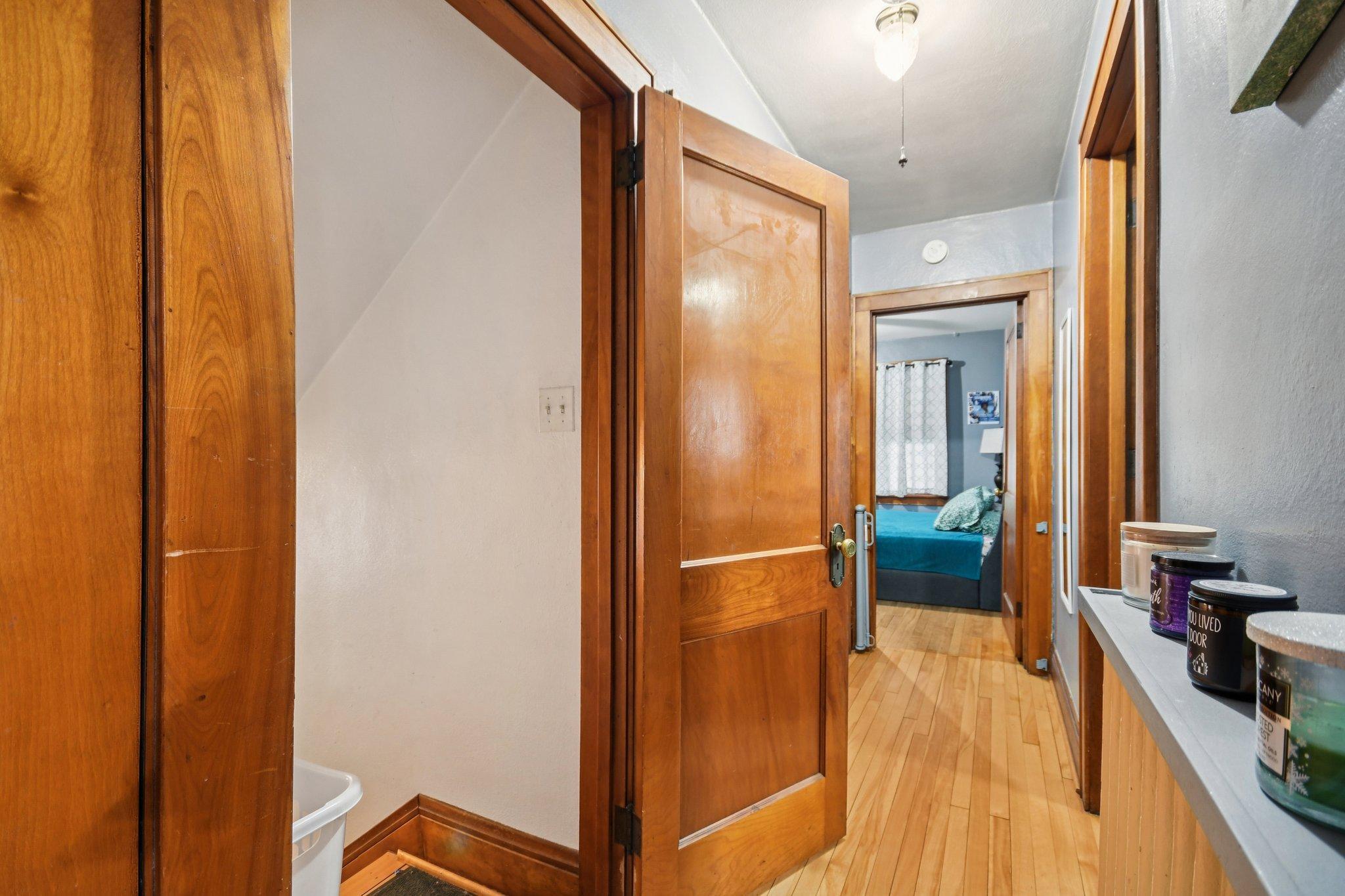 42-web-or-mls-Clear Ave-S1002-042.jpg