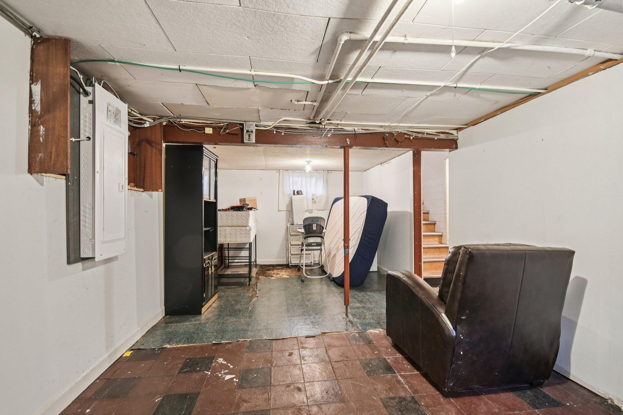 46-web-or-mls-Clear Ave-S1002-046.jpg