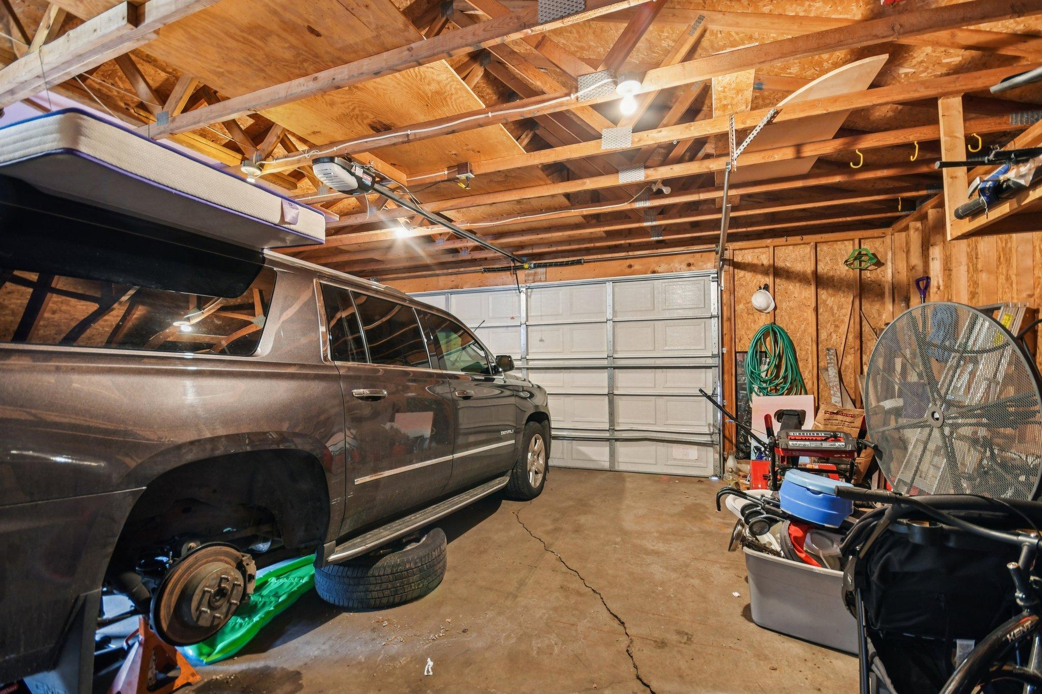 52-web-or-mls-Clear Ave-S1002-052.jpg