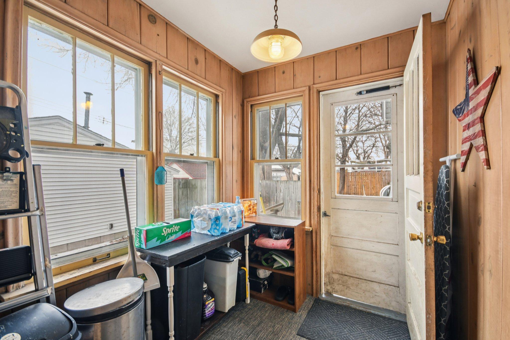 57-web-or-mls-Clear Ave-S1002-057.jpg
