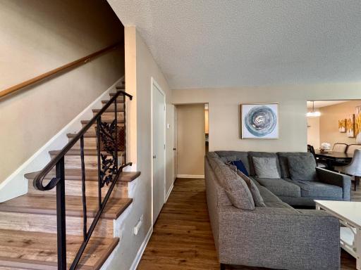 1271 Landmark Trail S, Hopkins, MN 55343