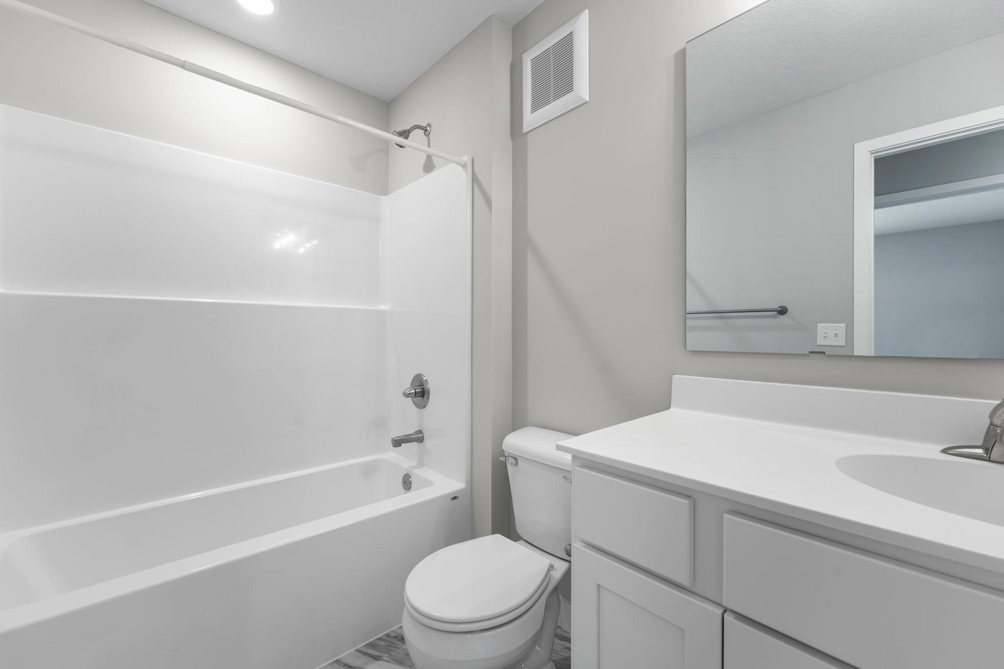 31-web-or-mls-457 Delta Queen Ave-117.jpg