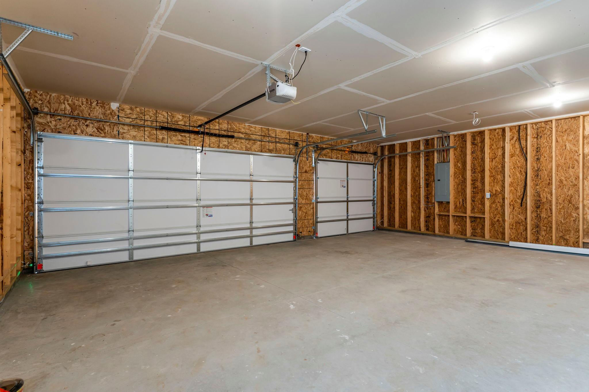 65-web-or-mls-457 Delta Queen Ave-51.jpg