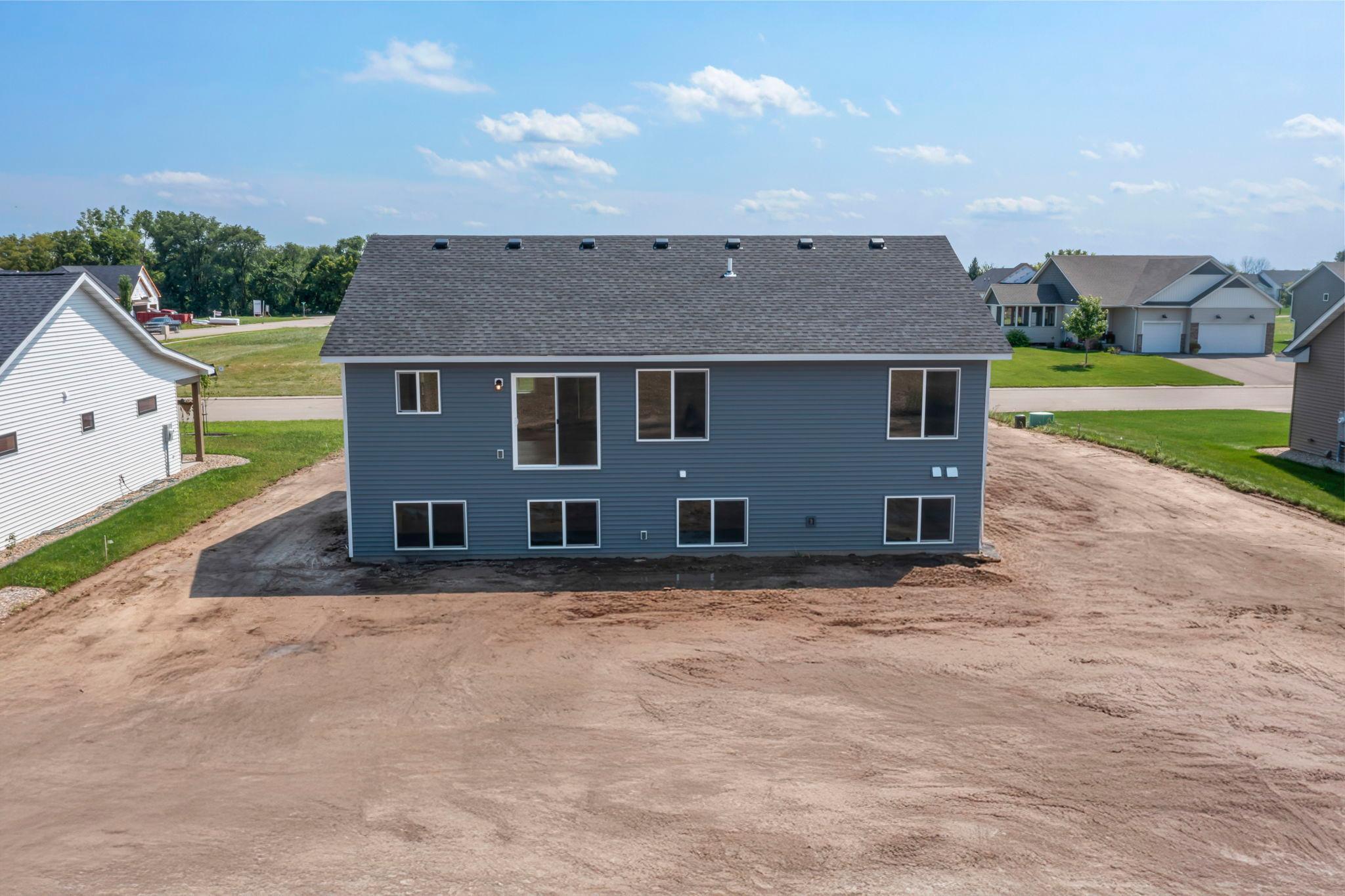 70-web-or-mls-457 Delta Queen Ave-45.jpg