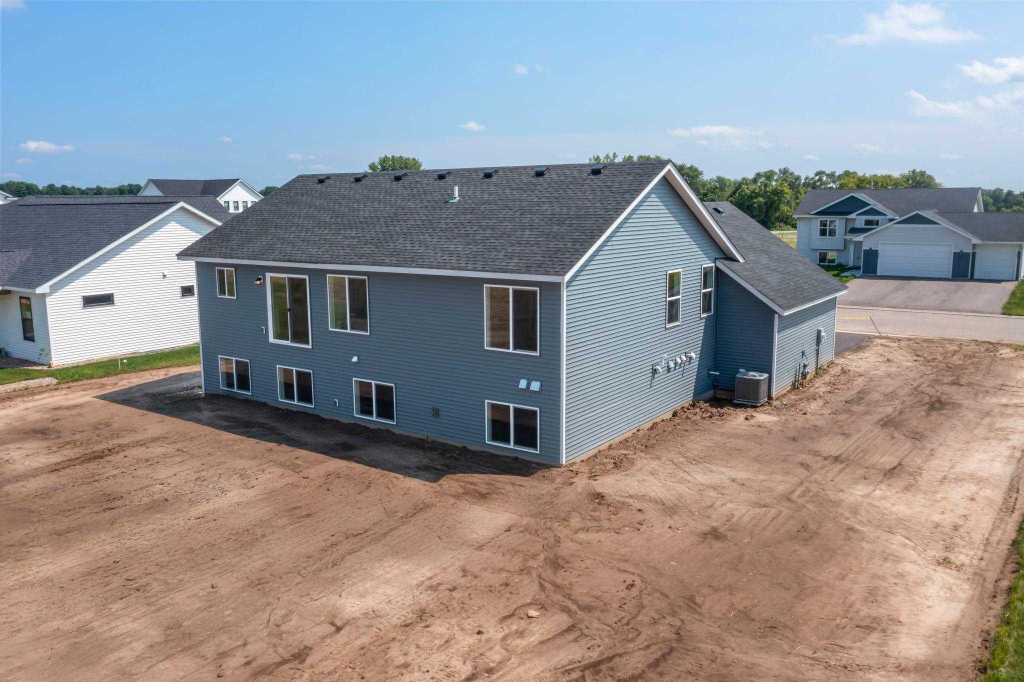 69-web-or-mls-457 Delta Queen Ave-42.jpg