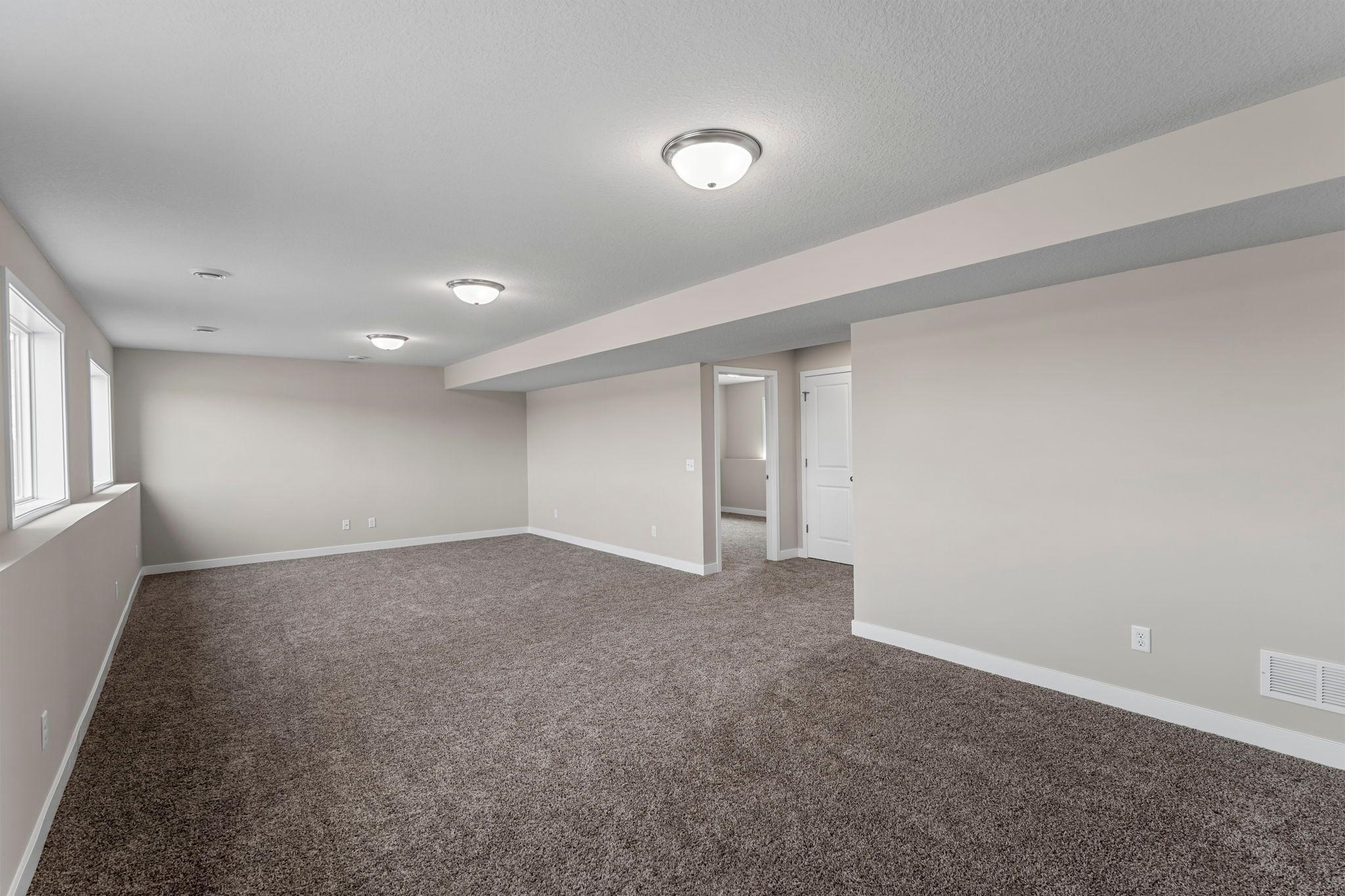 52-web-or-mls-457 Delta Queen Ave-181.jpg