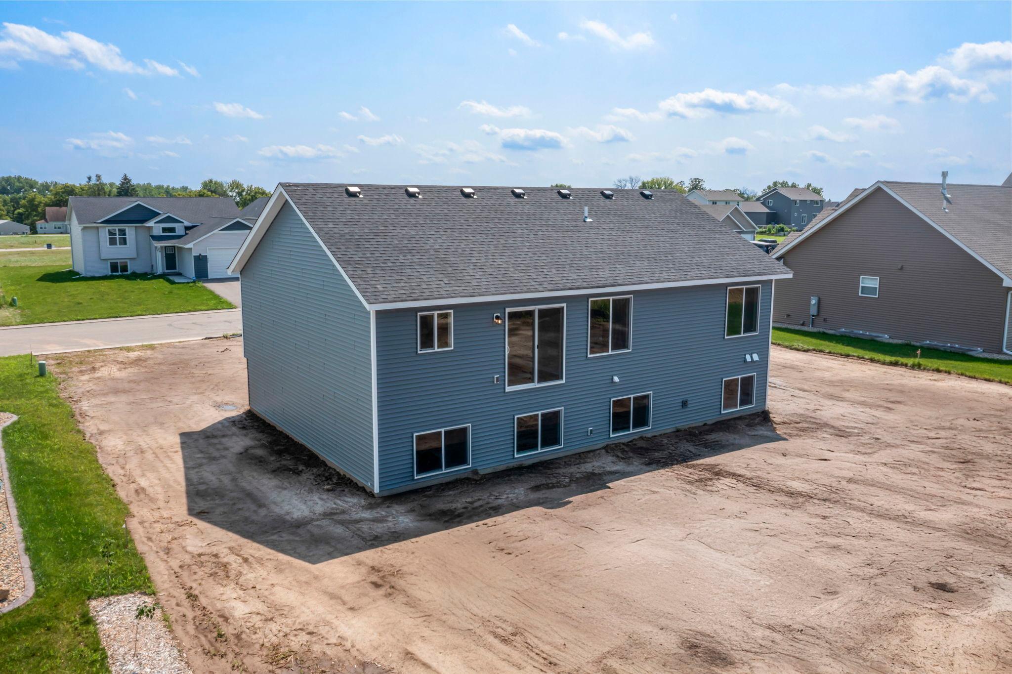 71-web-or-mls-457 Delta Queen Ave-48.jpg