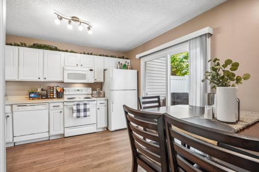 18-web-or-mls-1166- 100th Dr NE unit a-S1605-018.jpg