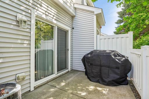 35-web-or-mls-1166- 100th Dr NE unit a-S1605-035.jpg