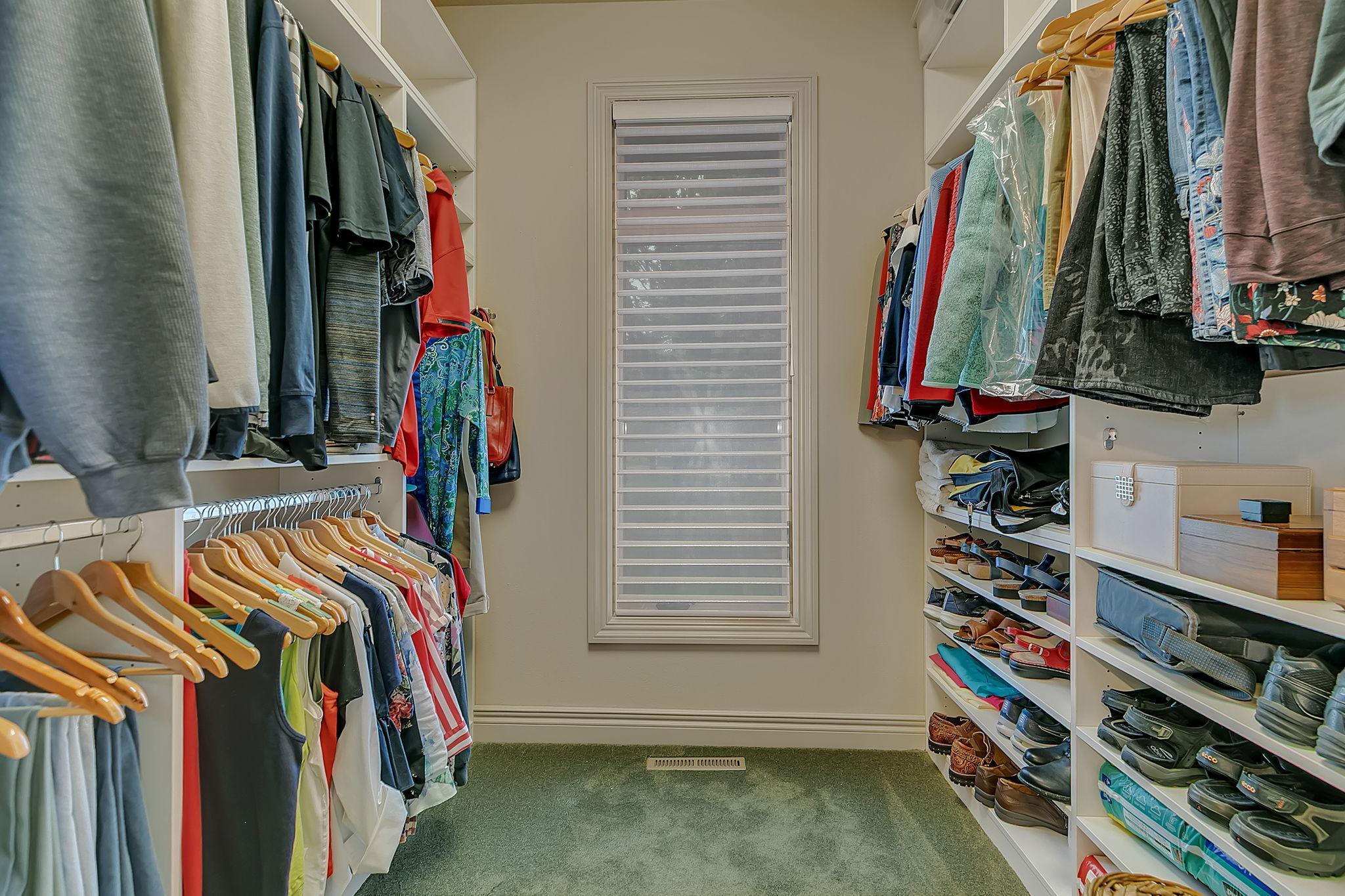 Hanger and shelving for your wardrobe.
