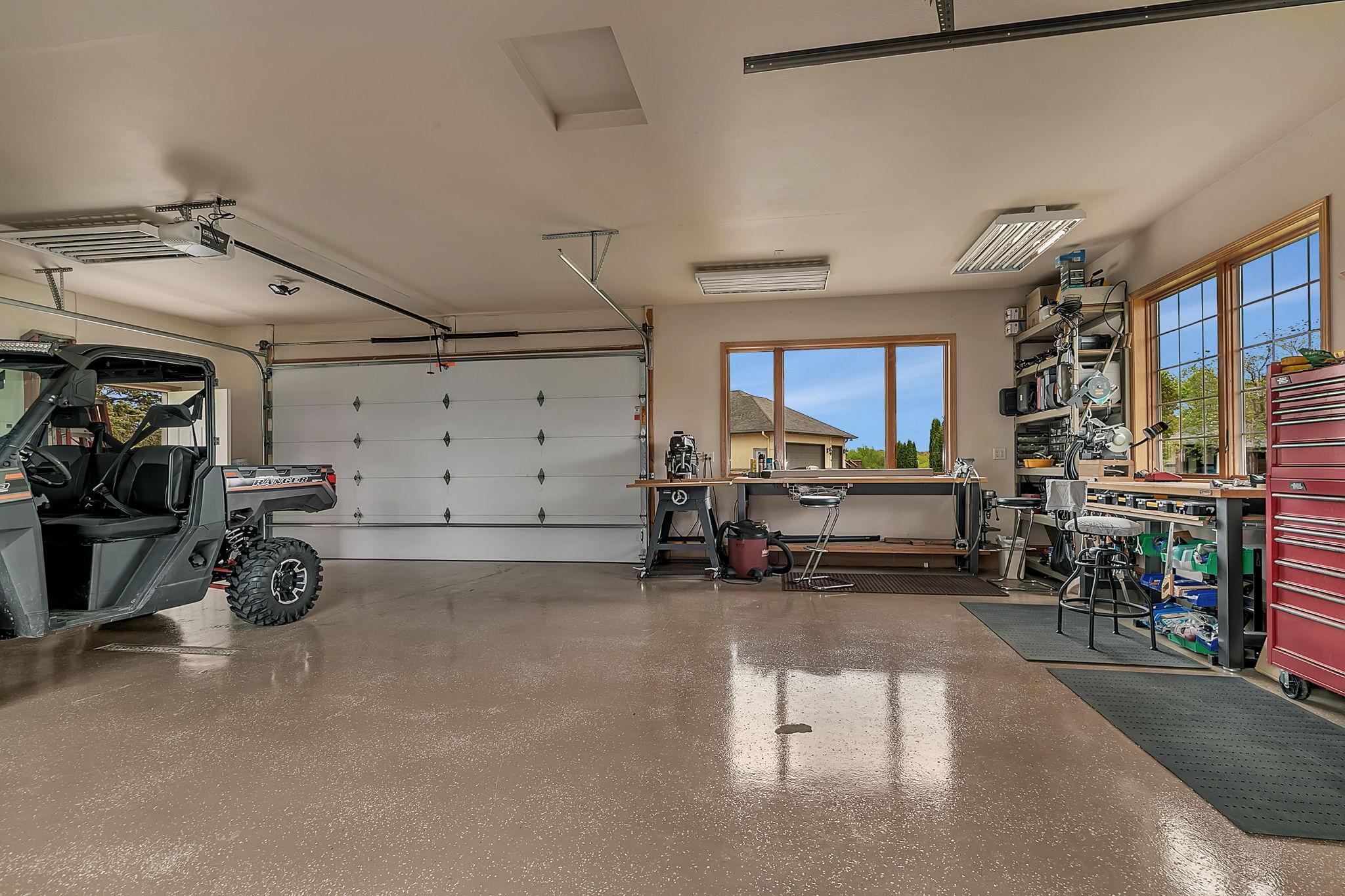 Great for workshop use, hobbies, and more. Collector car enthusiasts would surely enjoy. Great winter boat and toy storage.