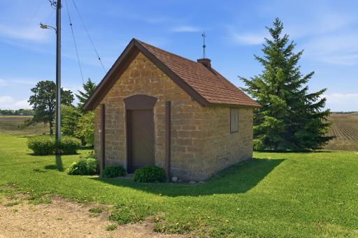 45748 State Highway 111, Nicollet, MN 56074