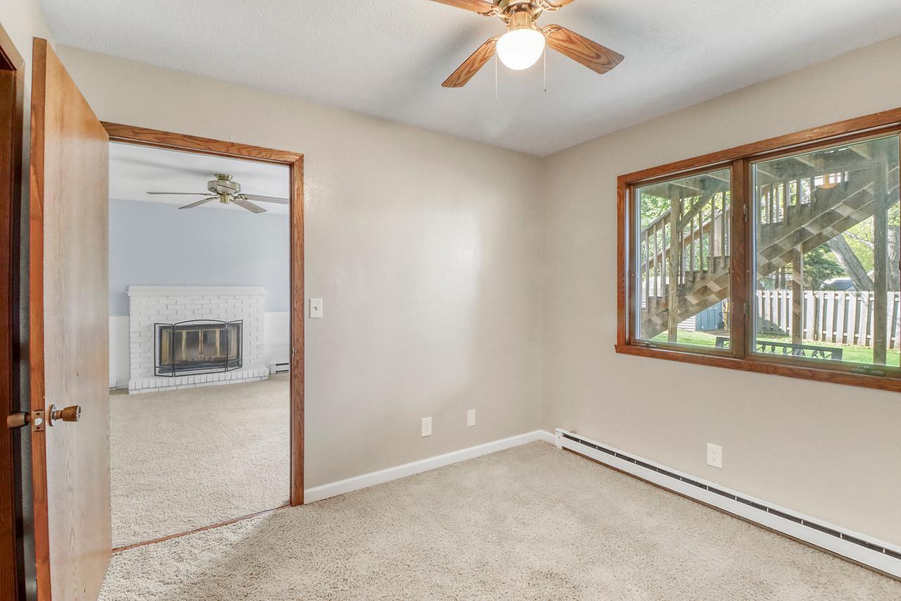 Basement Bedroom1_1-1280.JPG