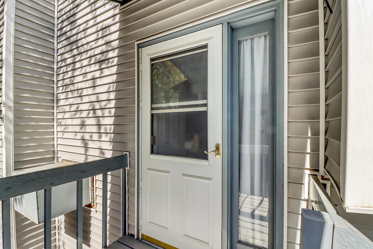 Front1_4-1280.JPG