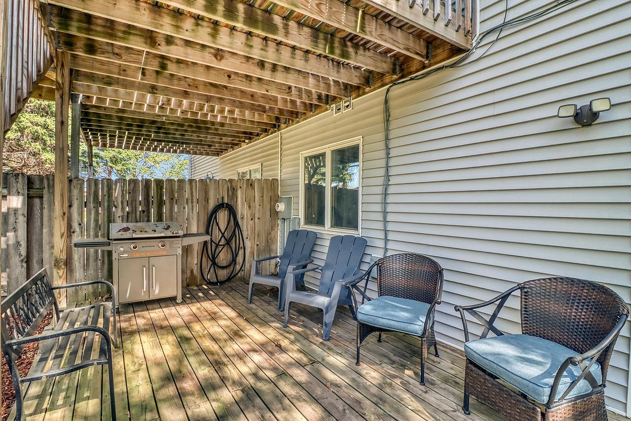 Backyard_Patio1_4-1280.JPG