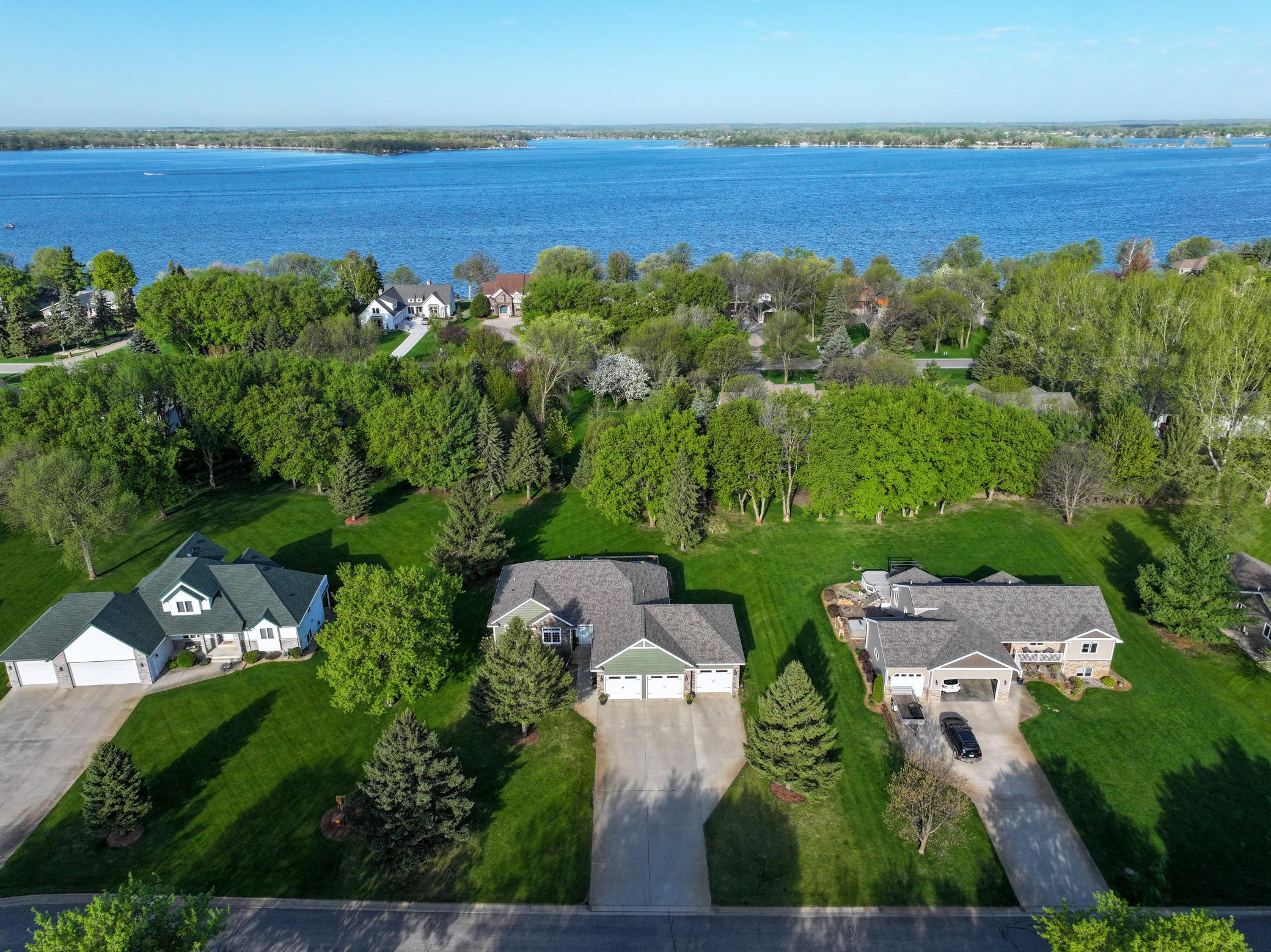 Lake Le Homme Dieu