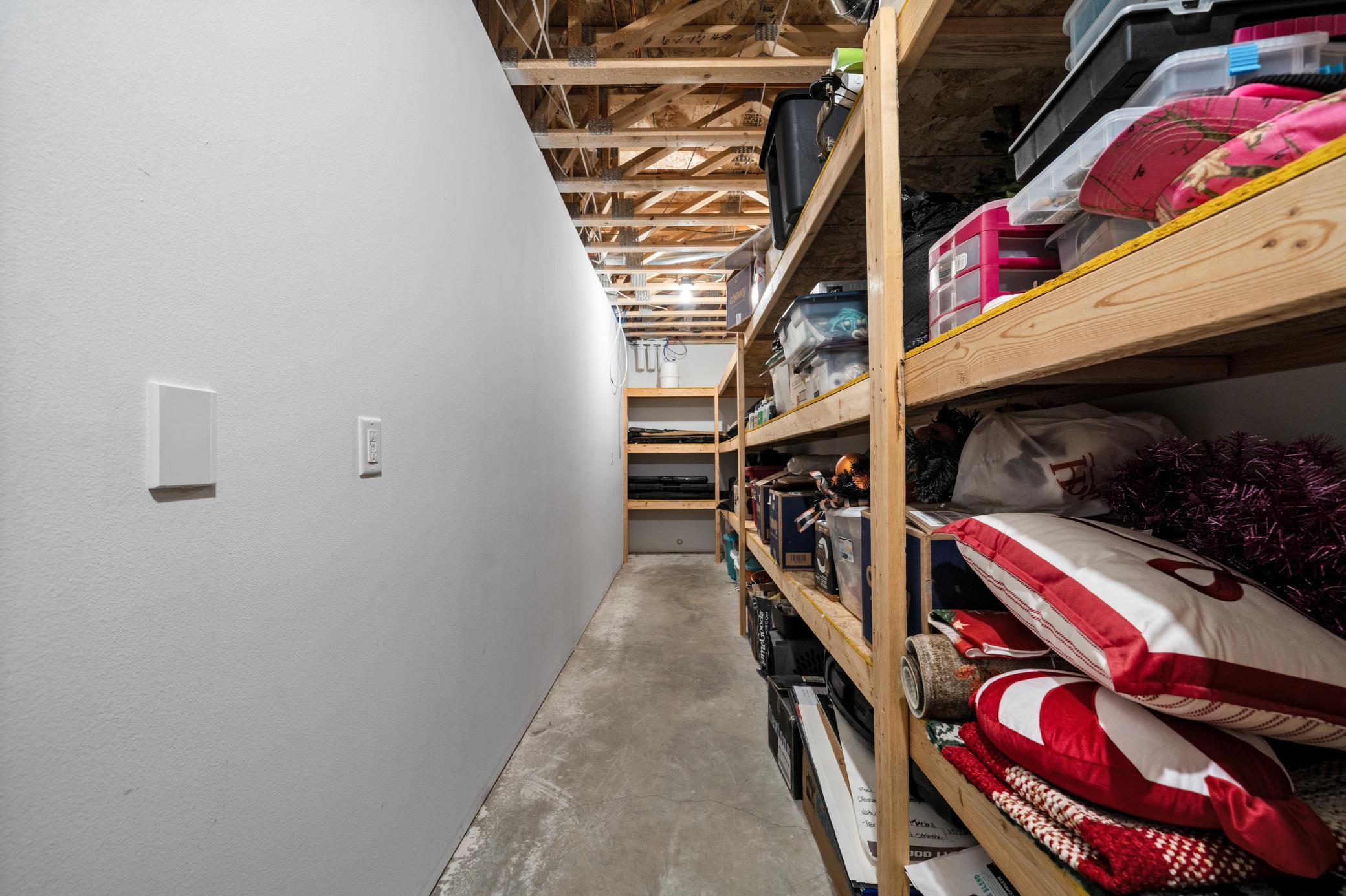 LL Storage