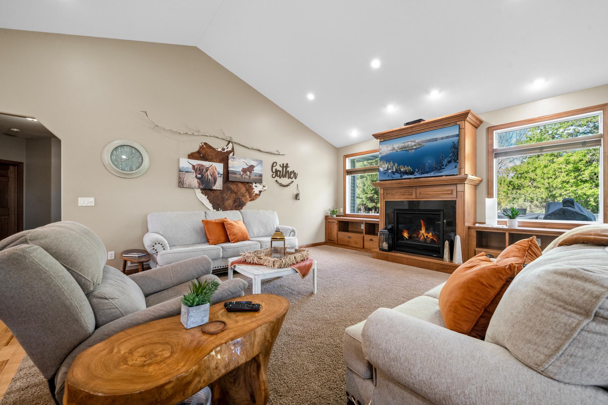 Living Room w/Gas Fireplace