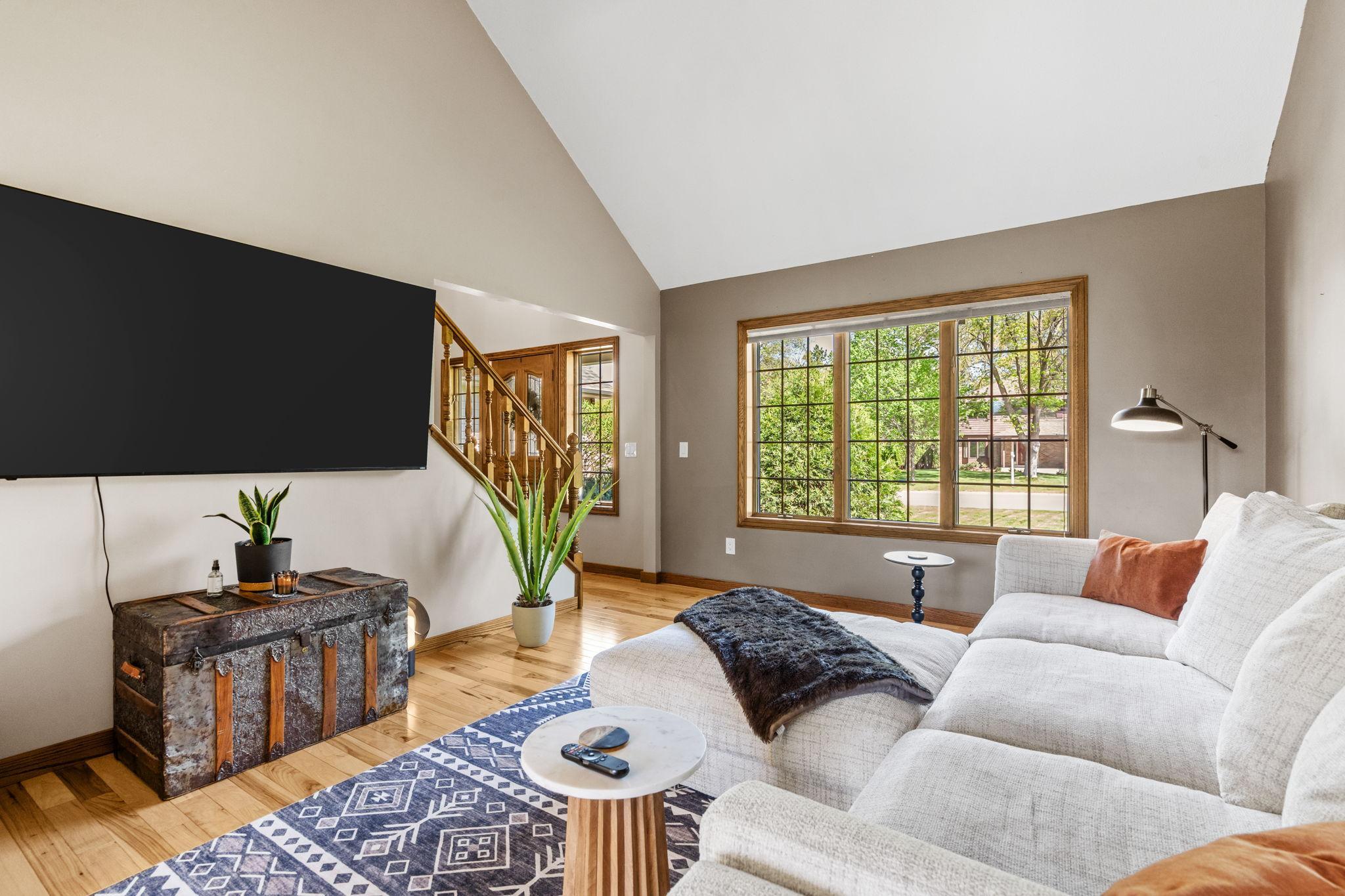 Front Family Room w/ Vaulted Ceilings