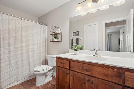 10105 180th Avenue NW, Elk River, MN 55330