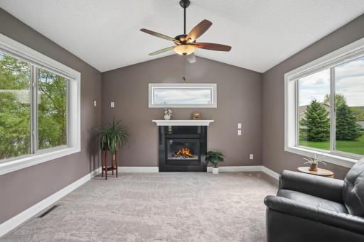 10105 180th Avenue NW, Elk River, MN 55330