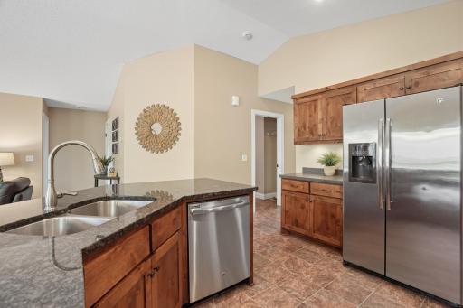 10105 180th Avenue NW, Elk River, MN 55330