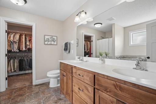 10105 180th Avenue NW, Elk River, MN 55330