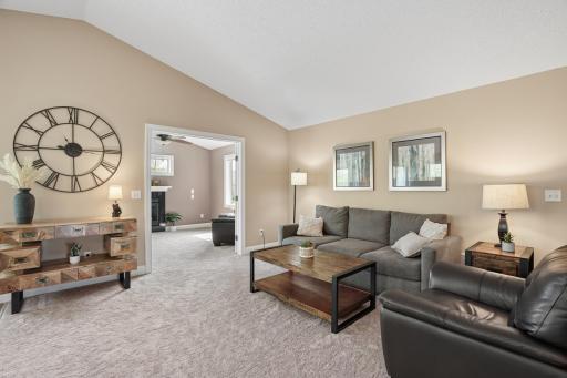 10105 180th Avenue NW, Elk River, MN 55330