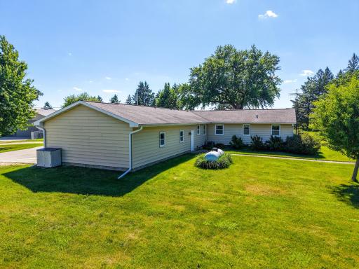 7524 58th St NE, Rochester, MN 55906