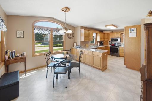 7524 58th St NE, Rochester, MN 55906