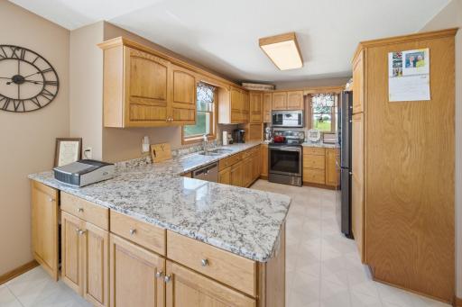 7524 58th St NE, Rochester, MN 55906