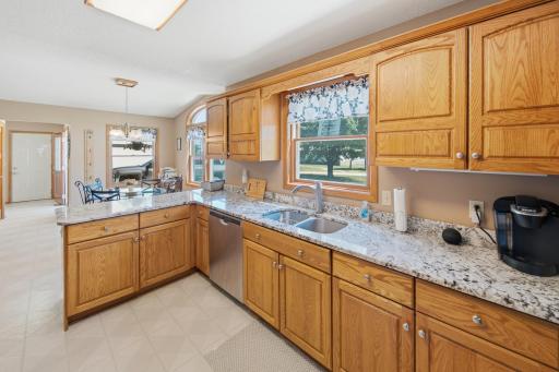 7524 58th St NE, Rochester, MN 55906